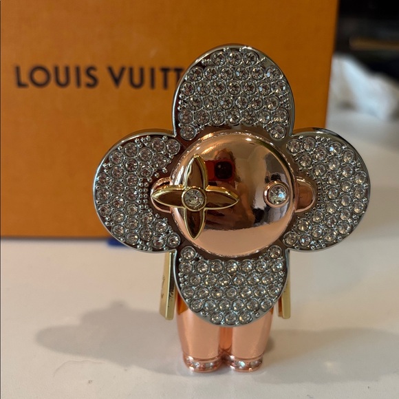 Louis Vuitton Vivian Rose Gold & Silver Bejeweled Key Holder Bag Charm with Box - Picture 1 of 7